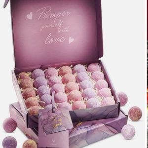 Lovery 30 piece bath bomb set